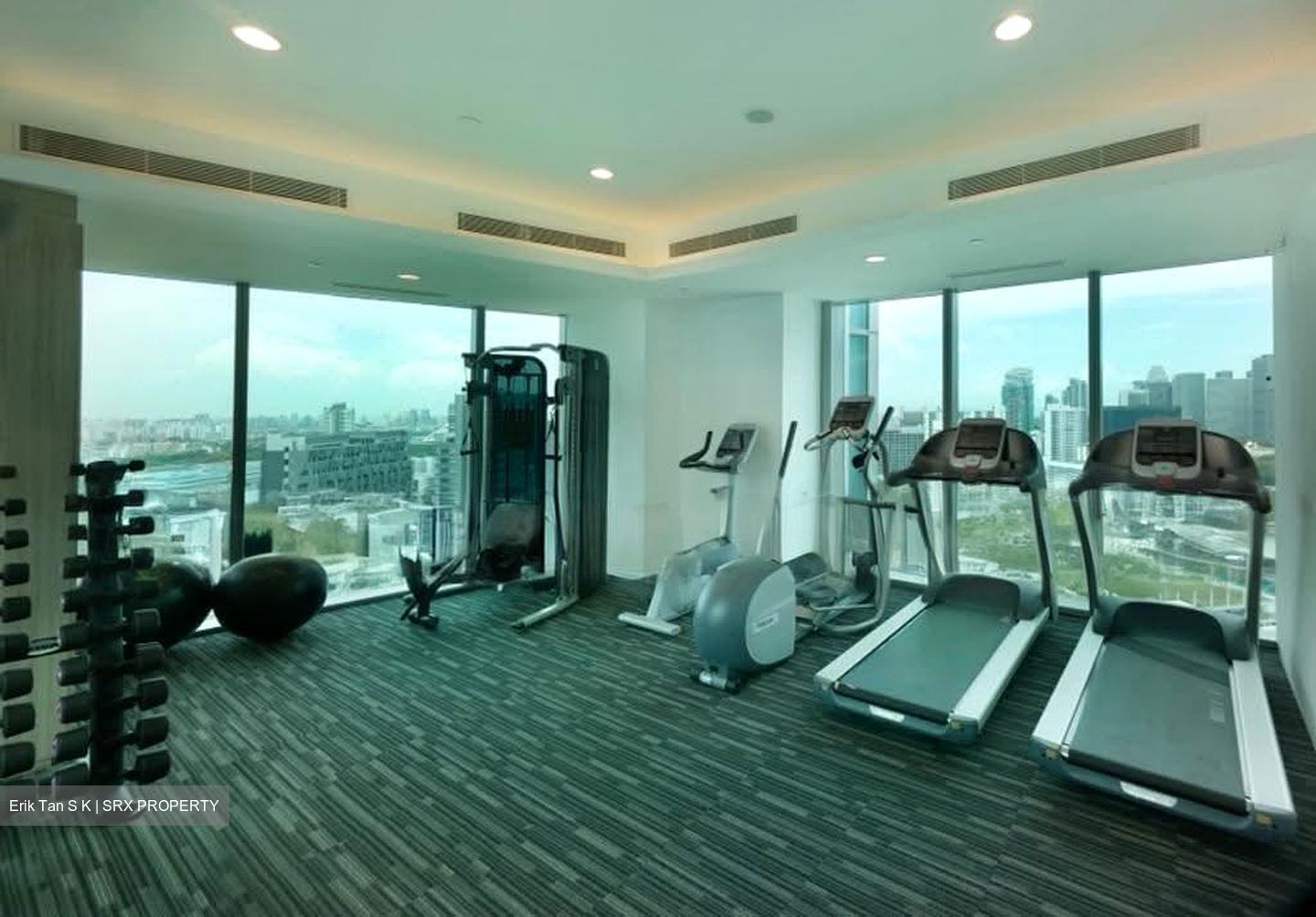 Arc 380 (D8), Office #621050931